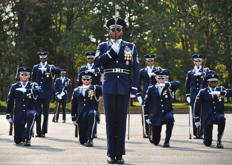 Discover the Prestigious Military Honor Guards