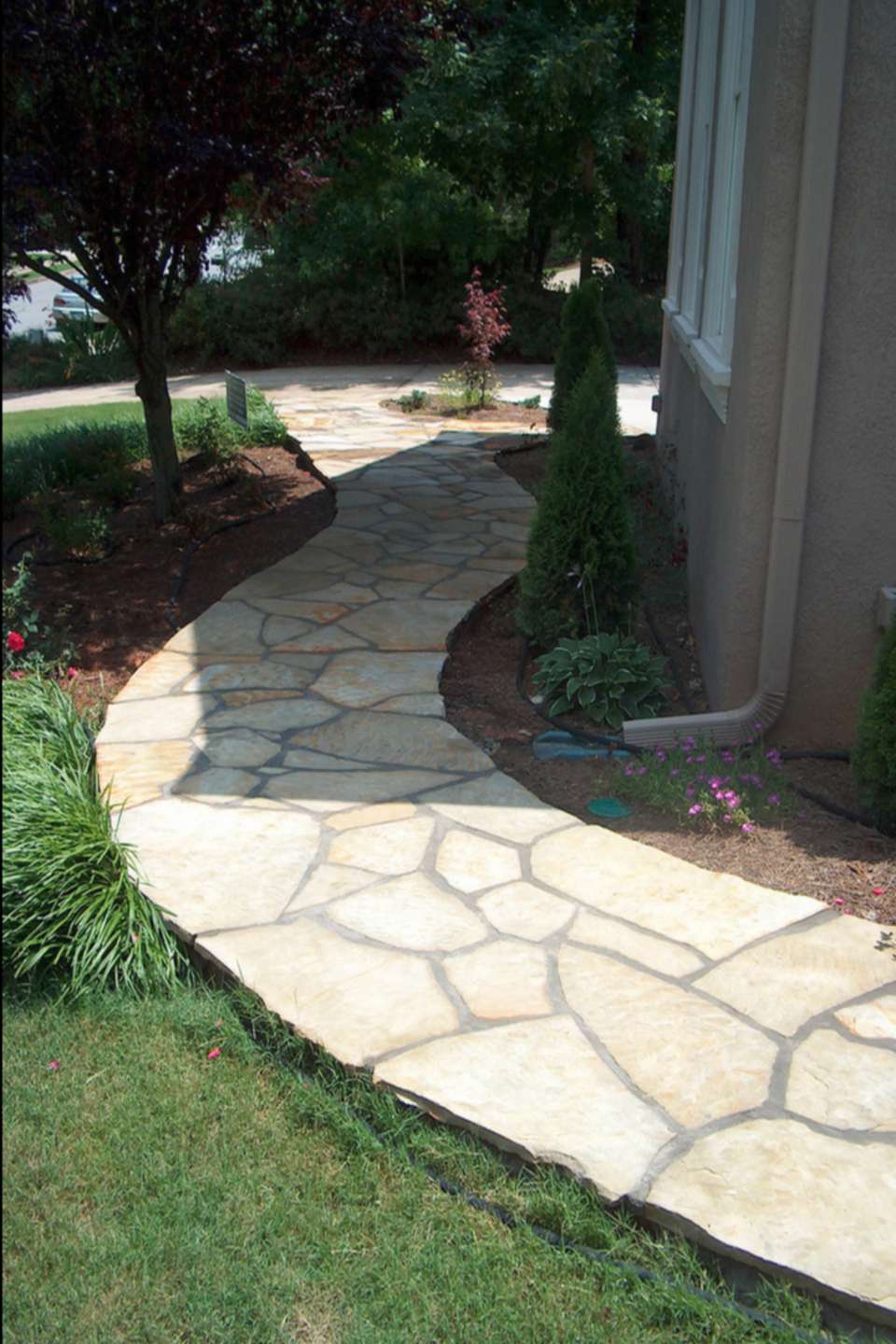 Smooth, Tight Flagstone Pathway