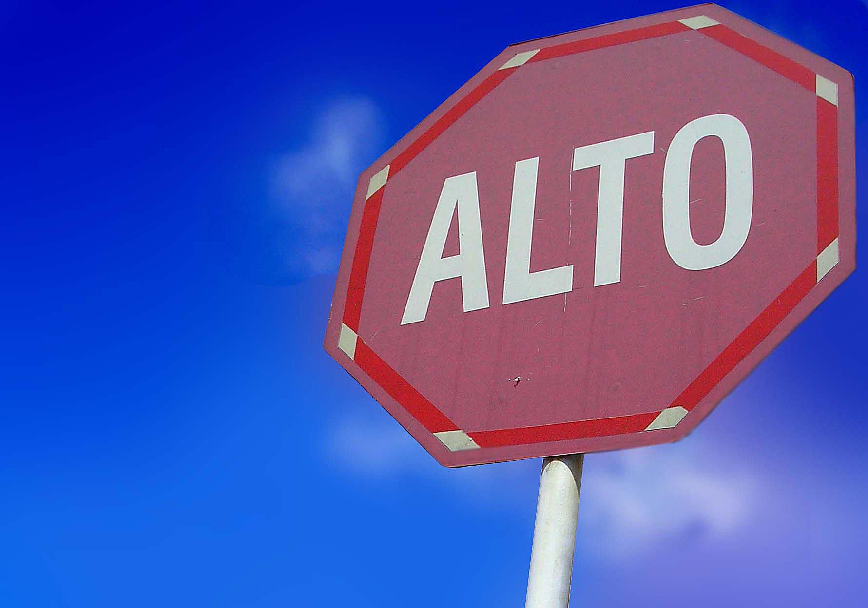 a-guide-to-alto-the-spanish-word-for-stop