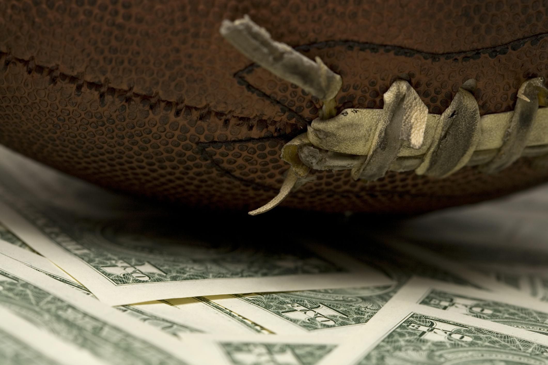 what is a parlay bet in sports