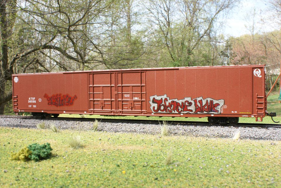 Download How to Add Graffiti Art to Your Model Trains