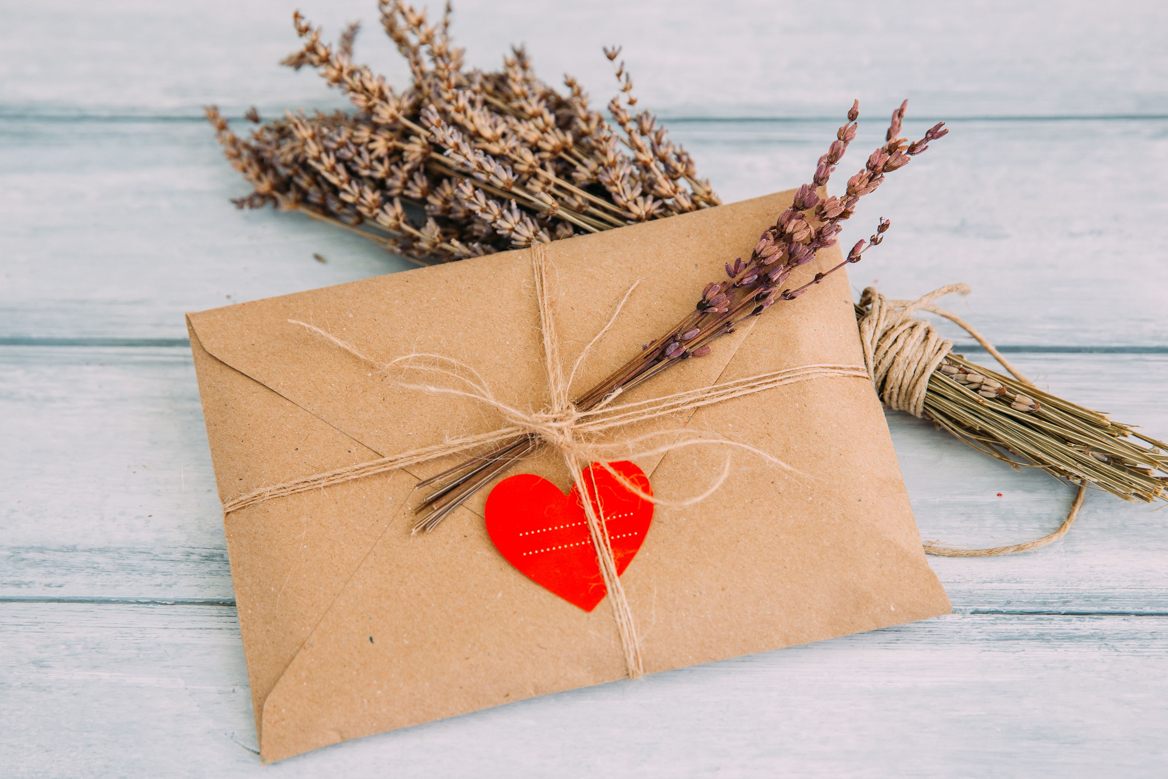 Writing a Love Letter: Ideas, Tips and Inspiration