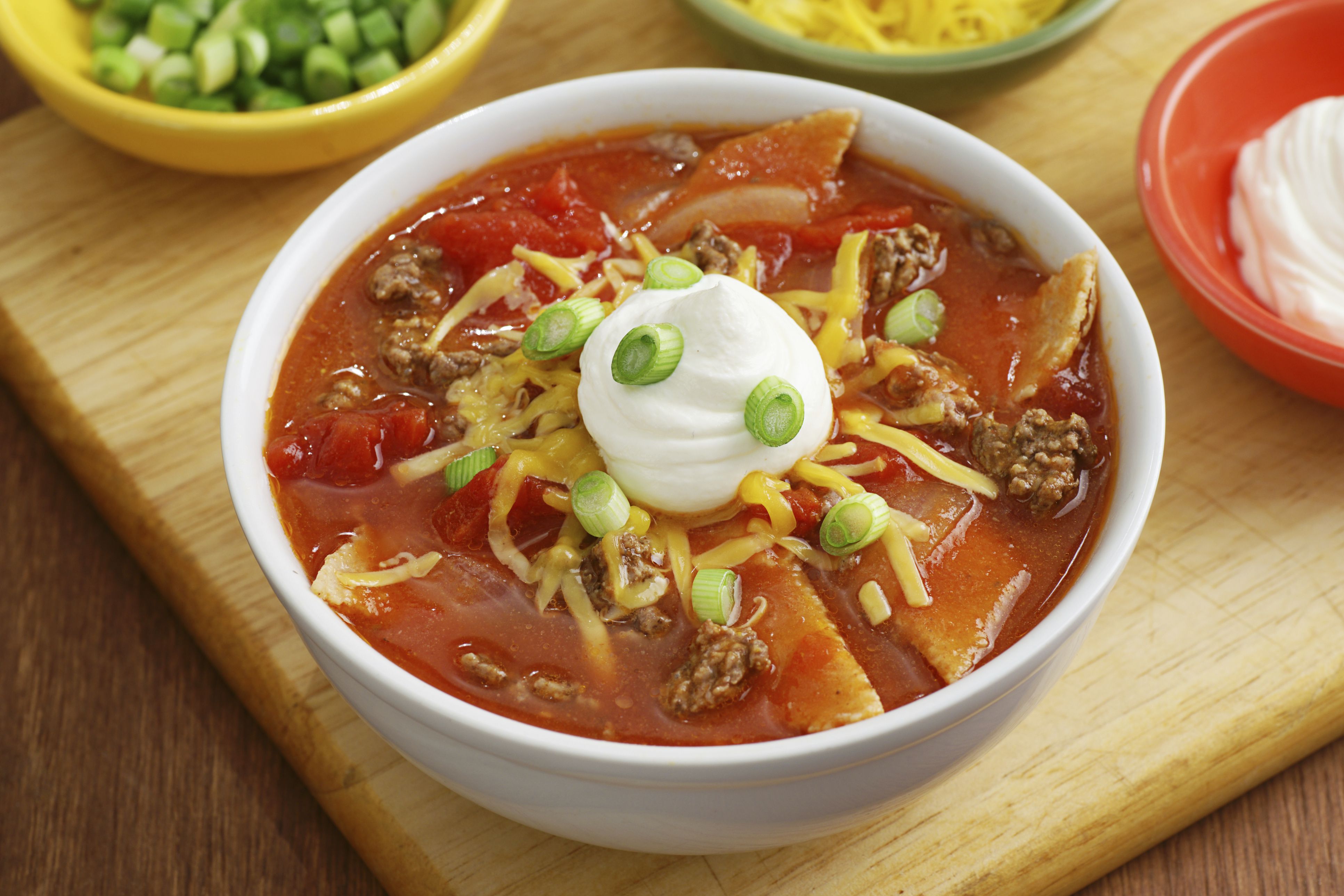 slow-cooker-taco-soup-with-ground-beef