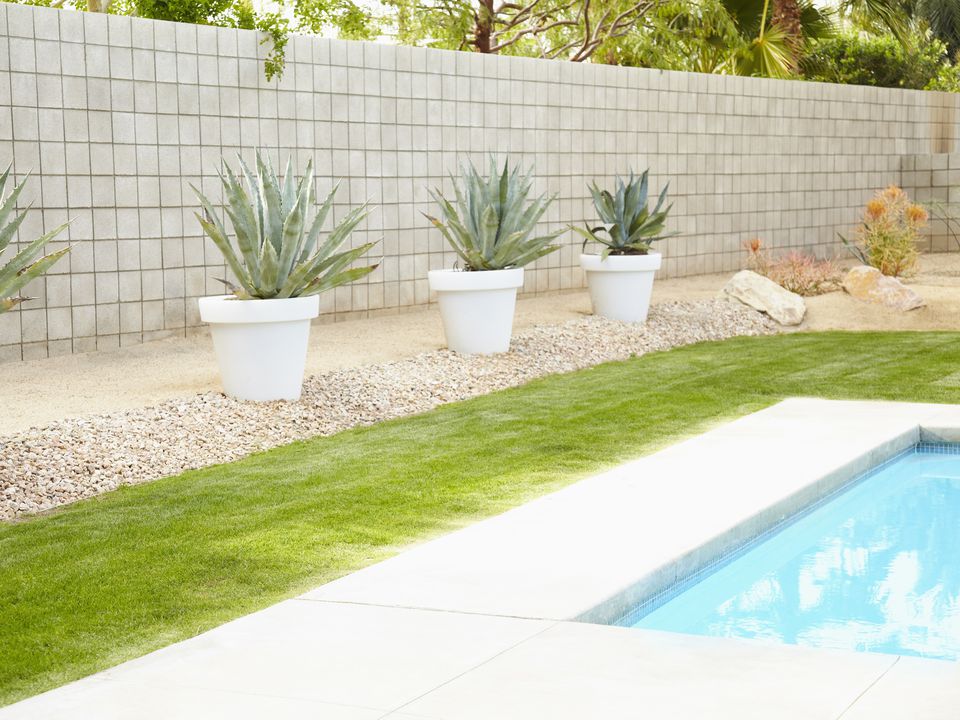 Landscaping Ideas for Pool Areas - Pictures