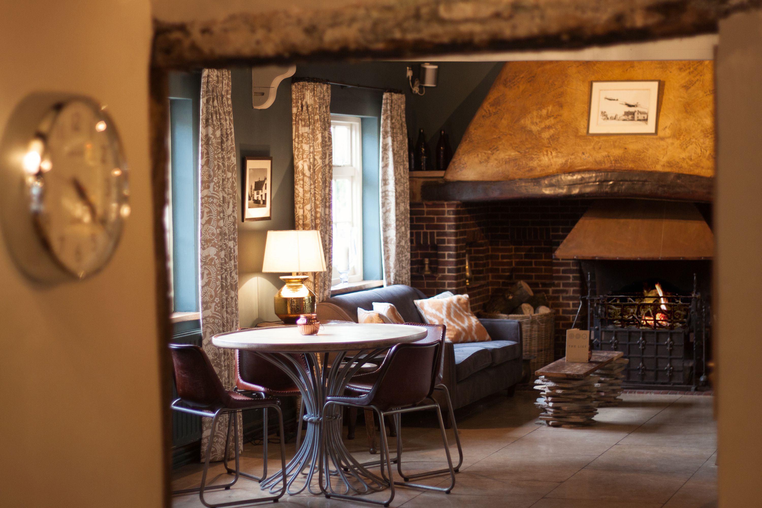 7 English Pubs  Worth an Overnight Stay