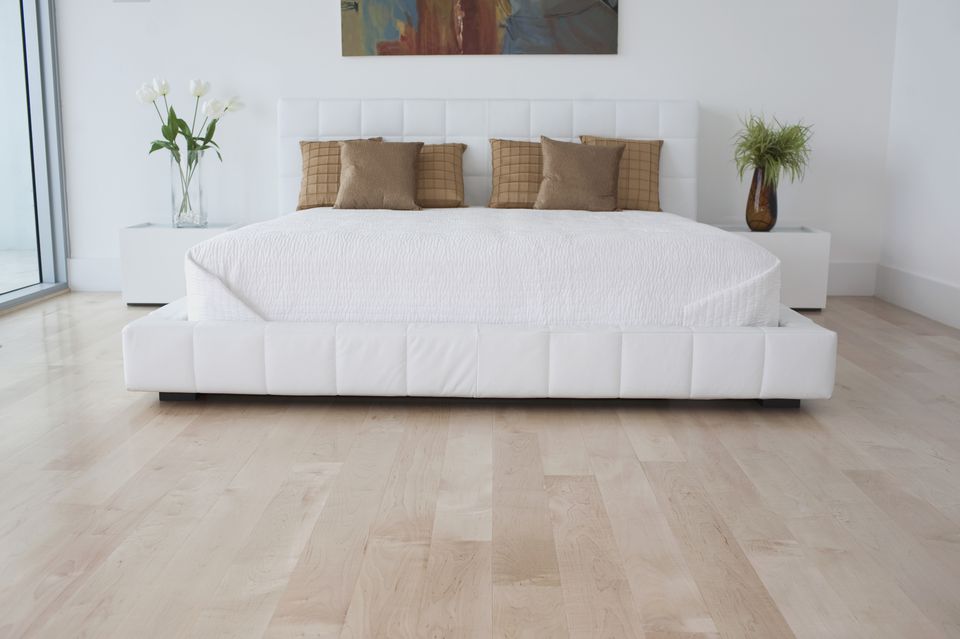 5 Best Bedroom Flooring Materials