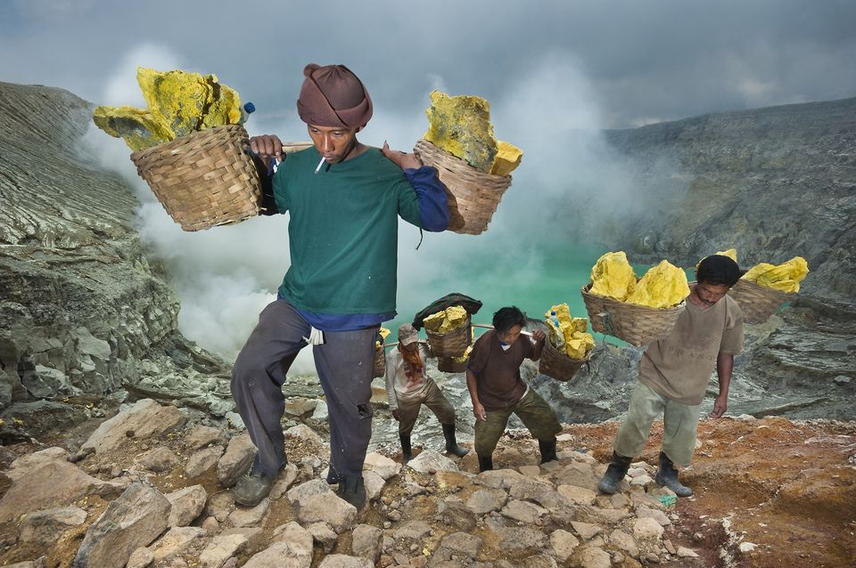 Trekking Kawah Ijen Volcano, Indonesia