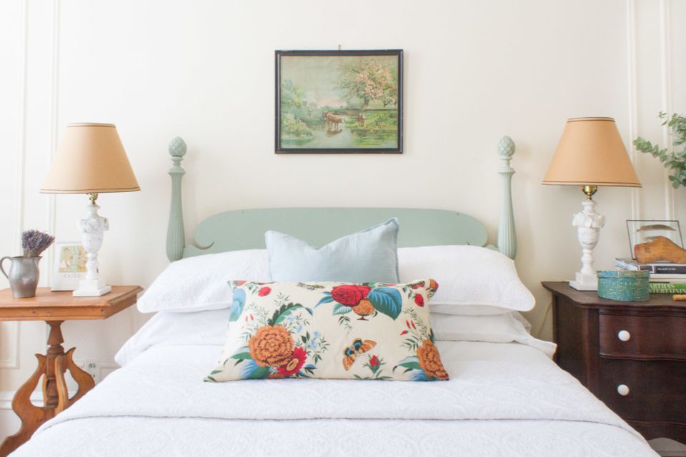 22 Modern Rustic Bedroom Decorating Ideas