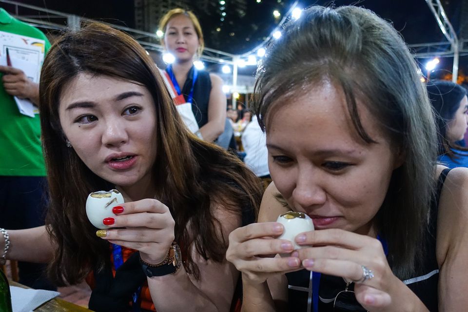 How To Eat Balut In The Philippines