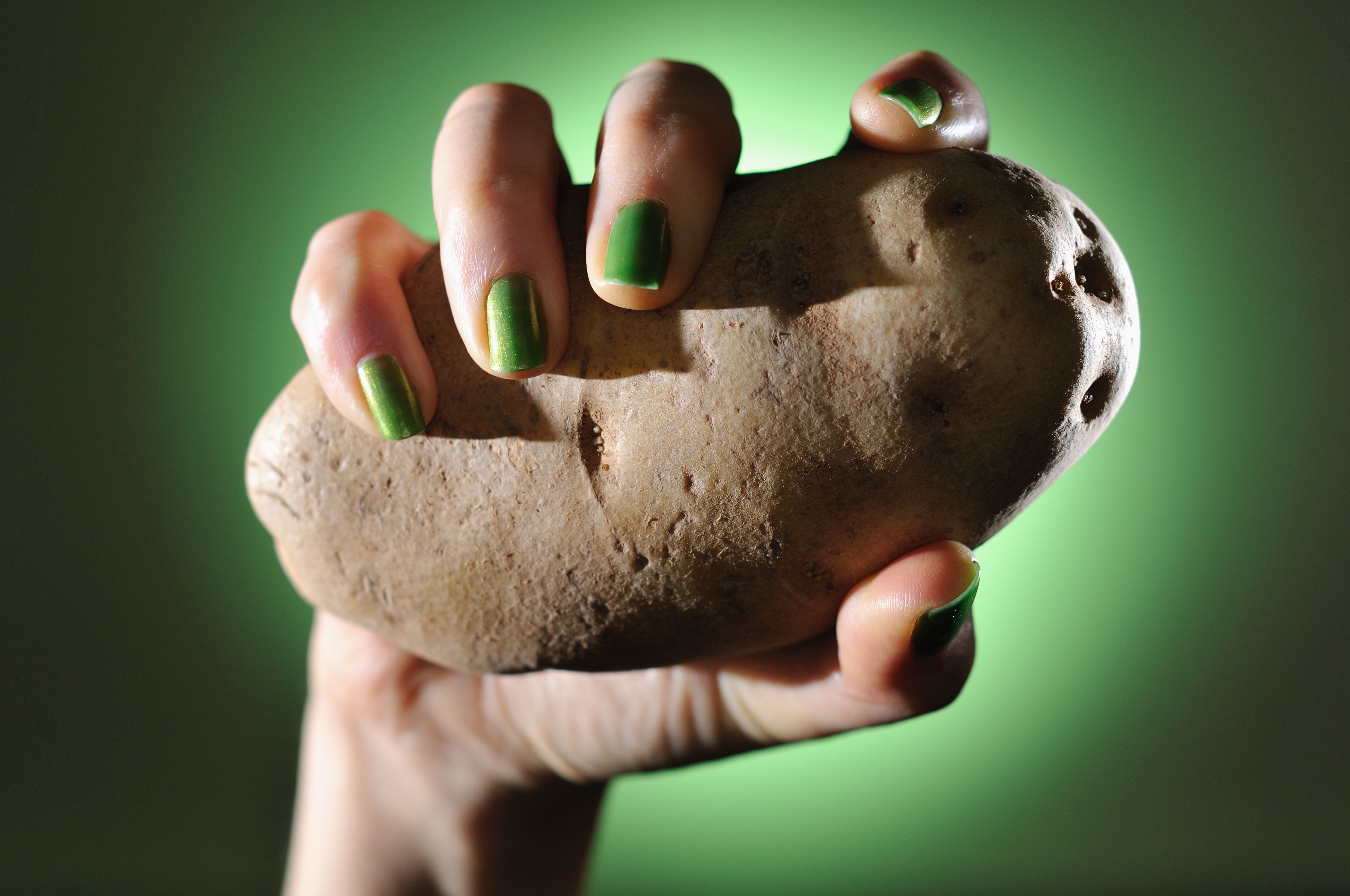 How Poisonous Are Green Potatoes? Solanine Poisoning