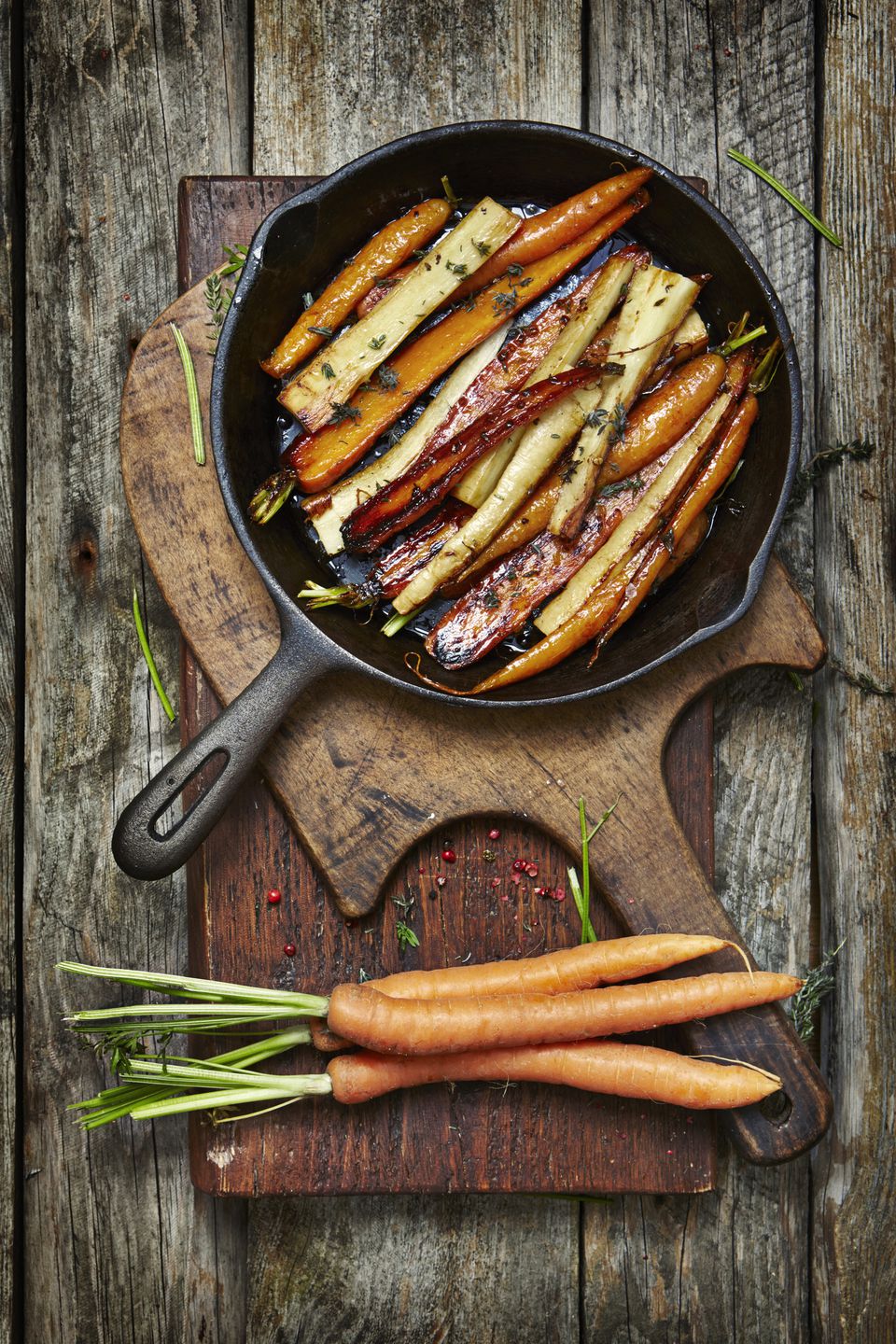 Easy Roasted Carrots With Parsnips and Herbs Recipe