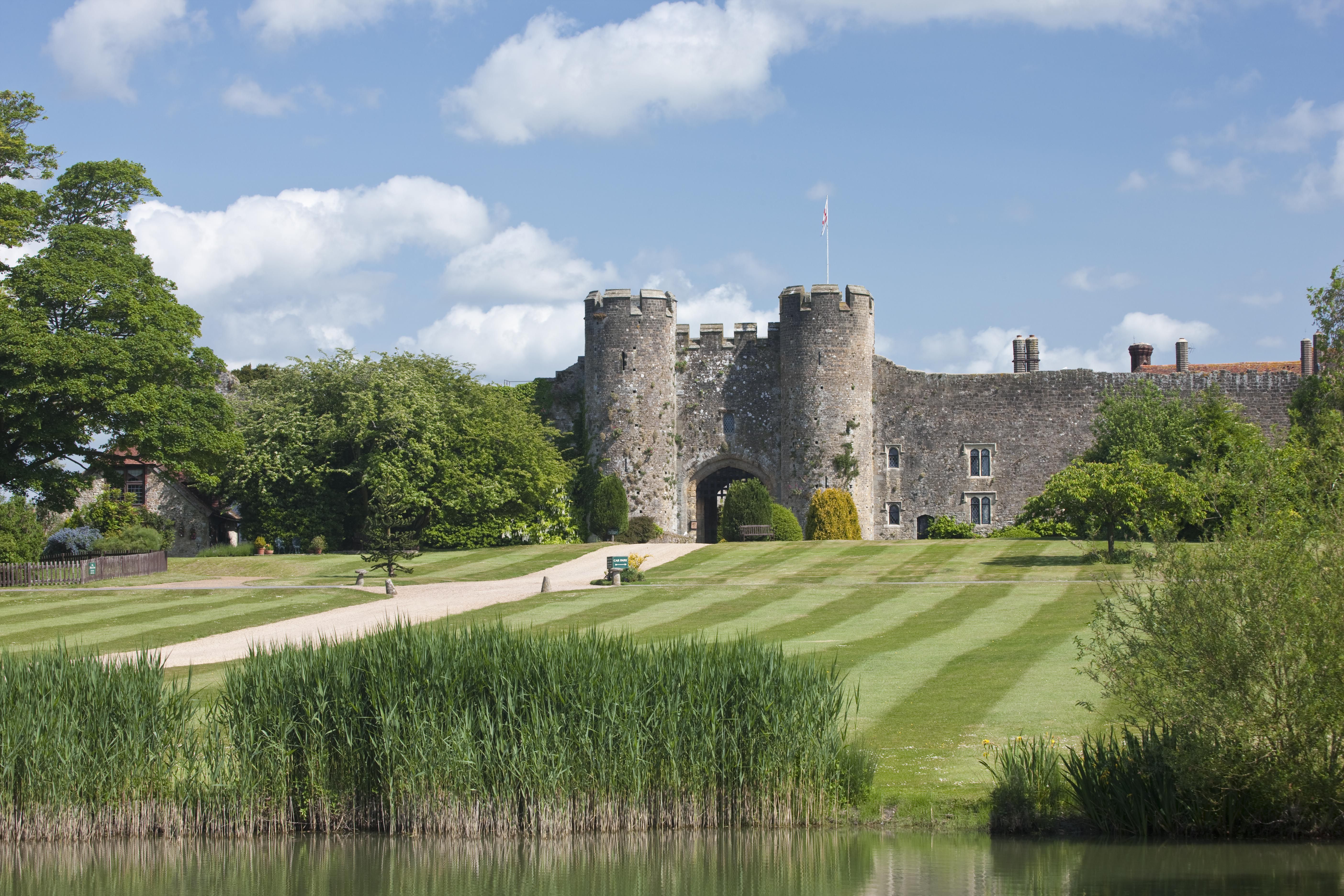 stay-in-a-castle-the-united-kingdom-s-castle-hotels