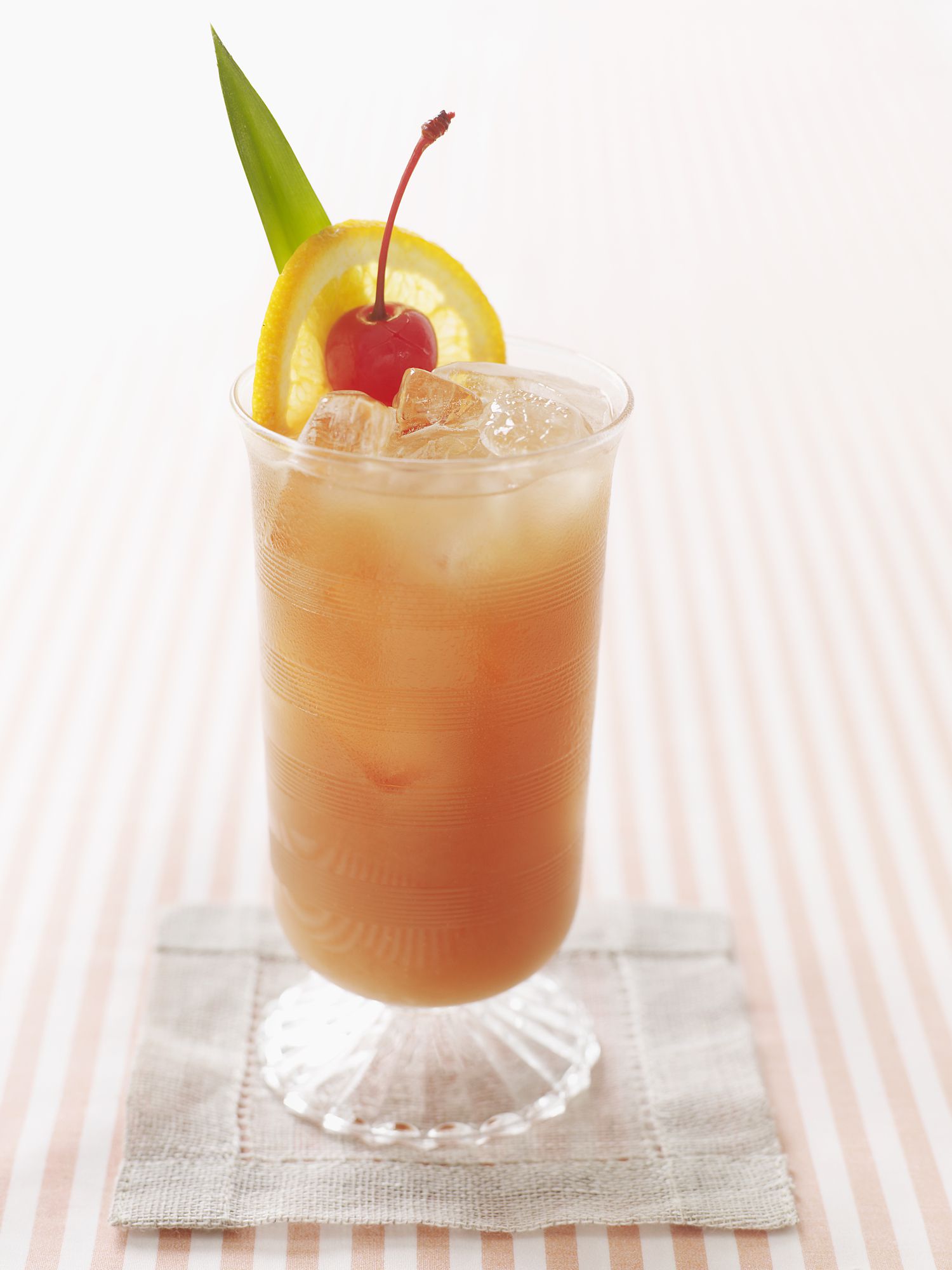 Planter�s Punch Rum Cocktail Recipe