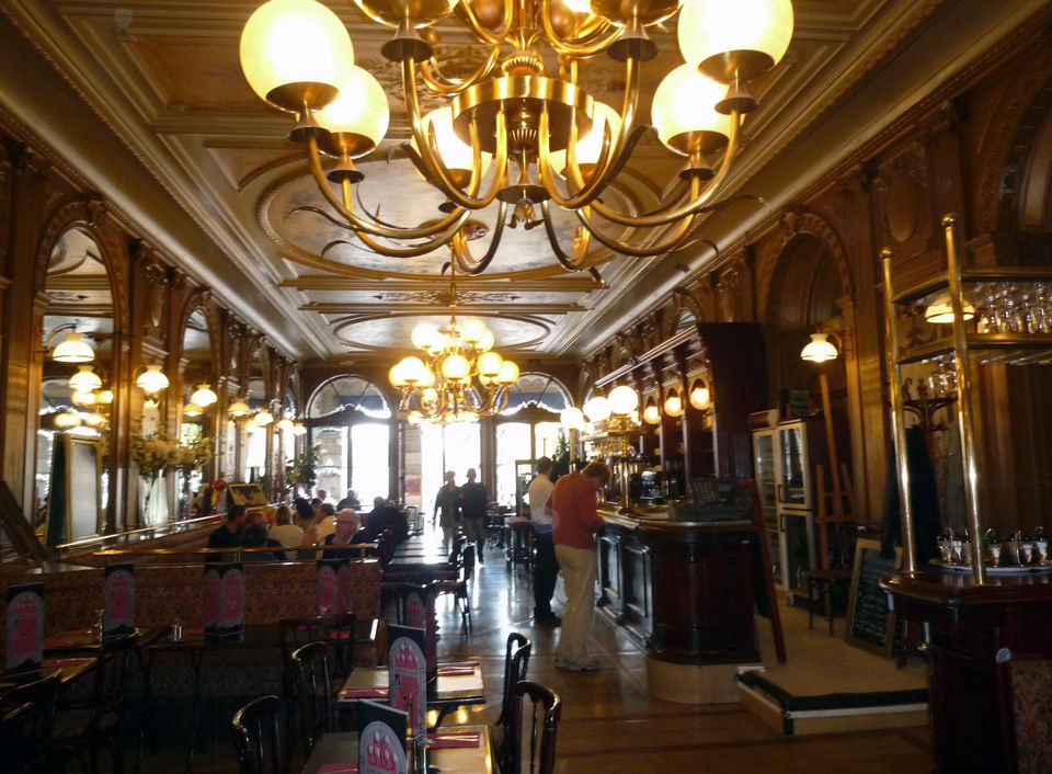 15 of the Best Traditional Paris Cafes and Brasseries