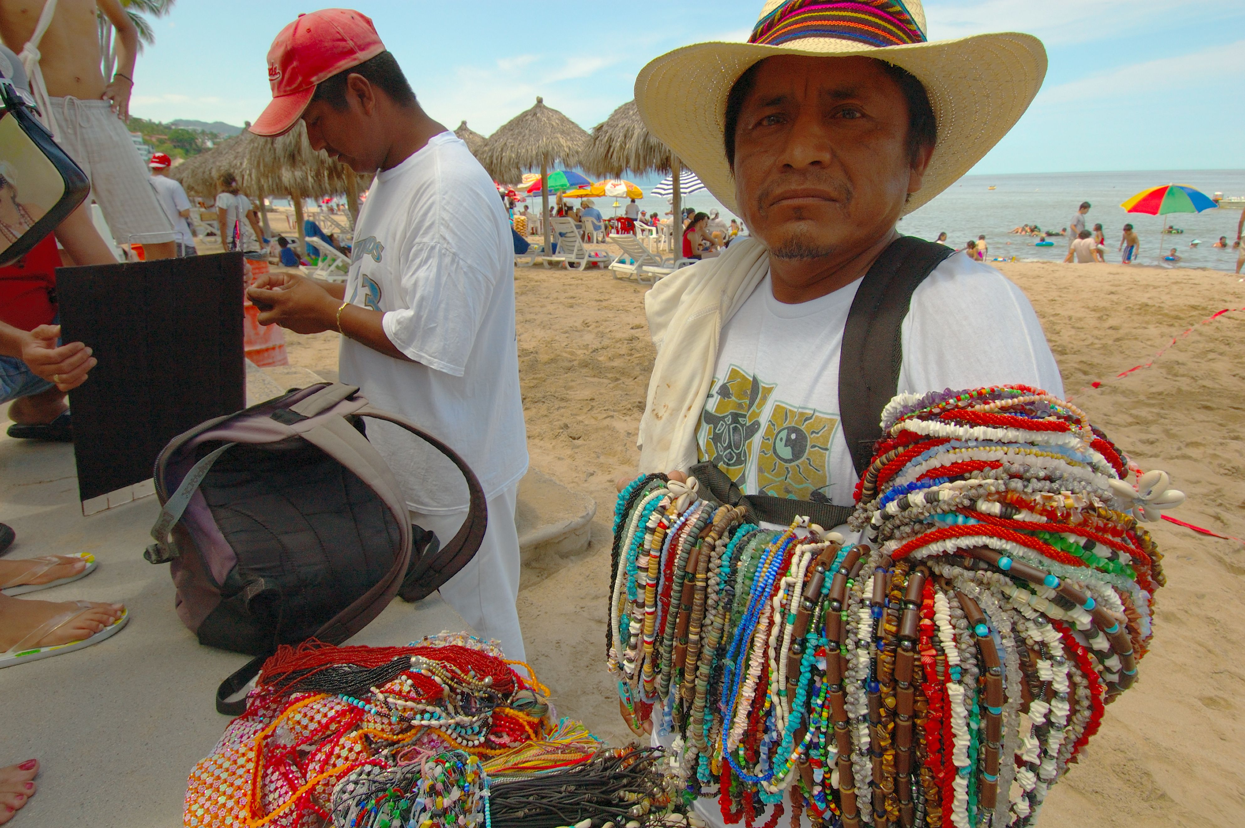 How To Deal with Pushy Vendors in Mexico