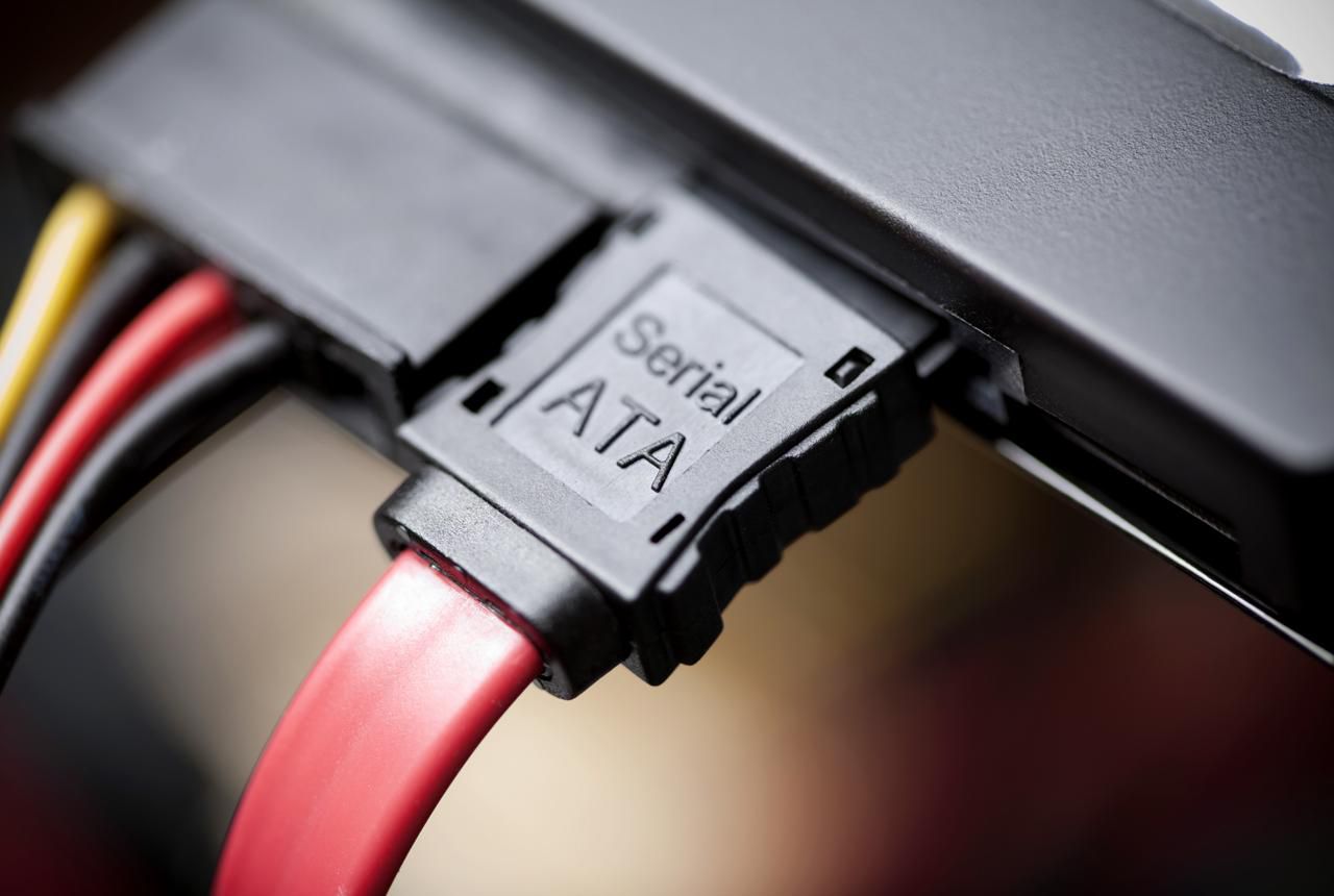 What Is a SATA Cable or Connector? wiring diagram for serial port 