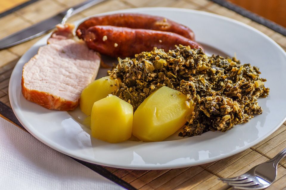 German Gruenkohl und Pinkel, a Kale and Sausage Recipe