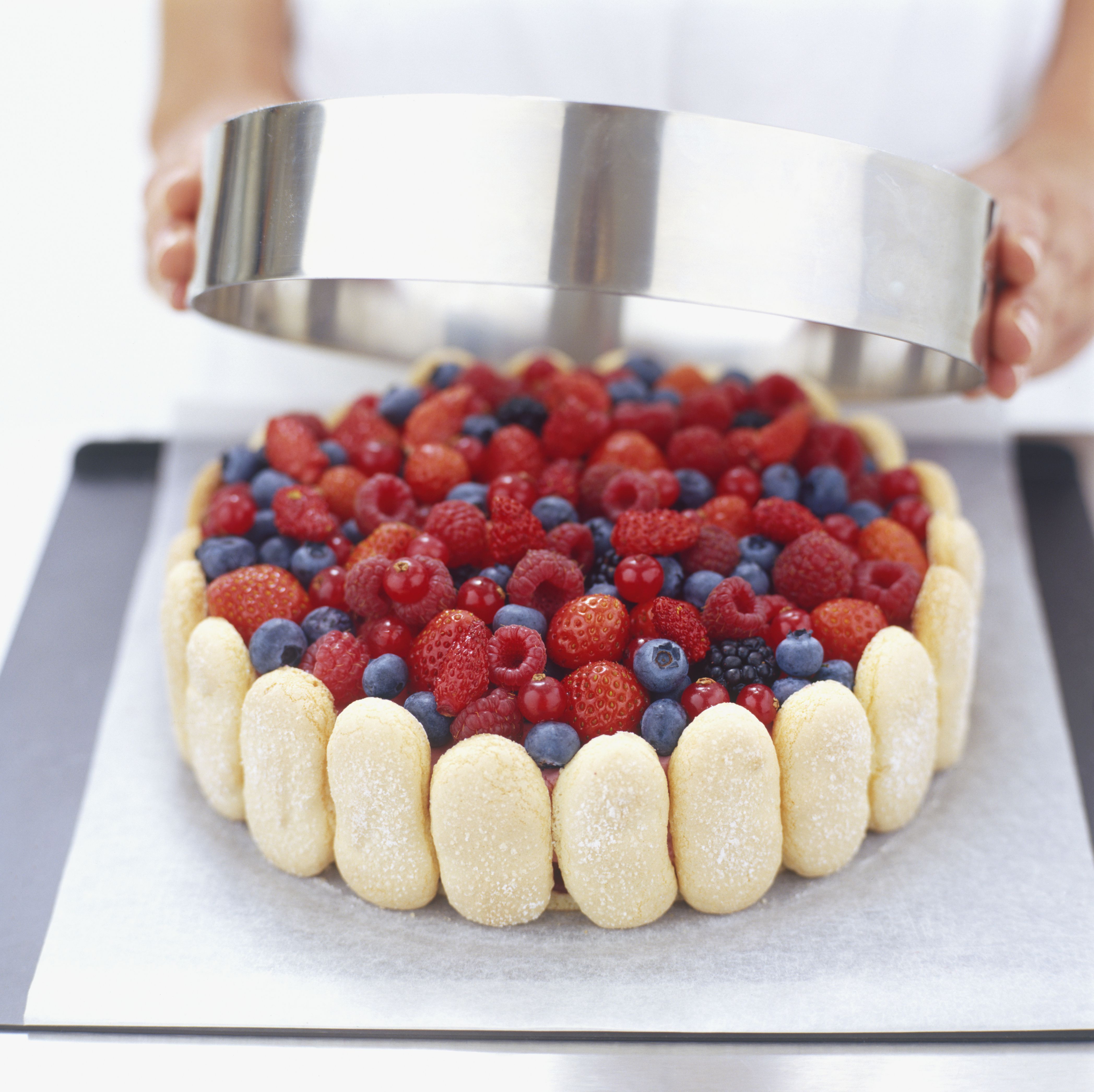 Classic French Strawberry and Vanilla Charlotte Recipe