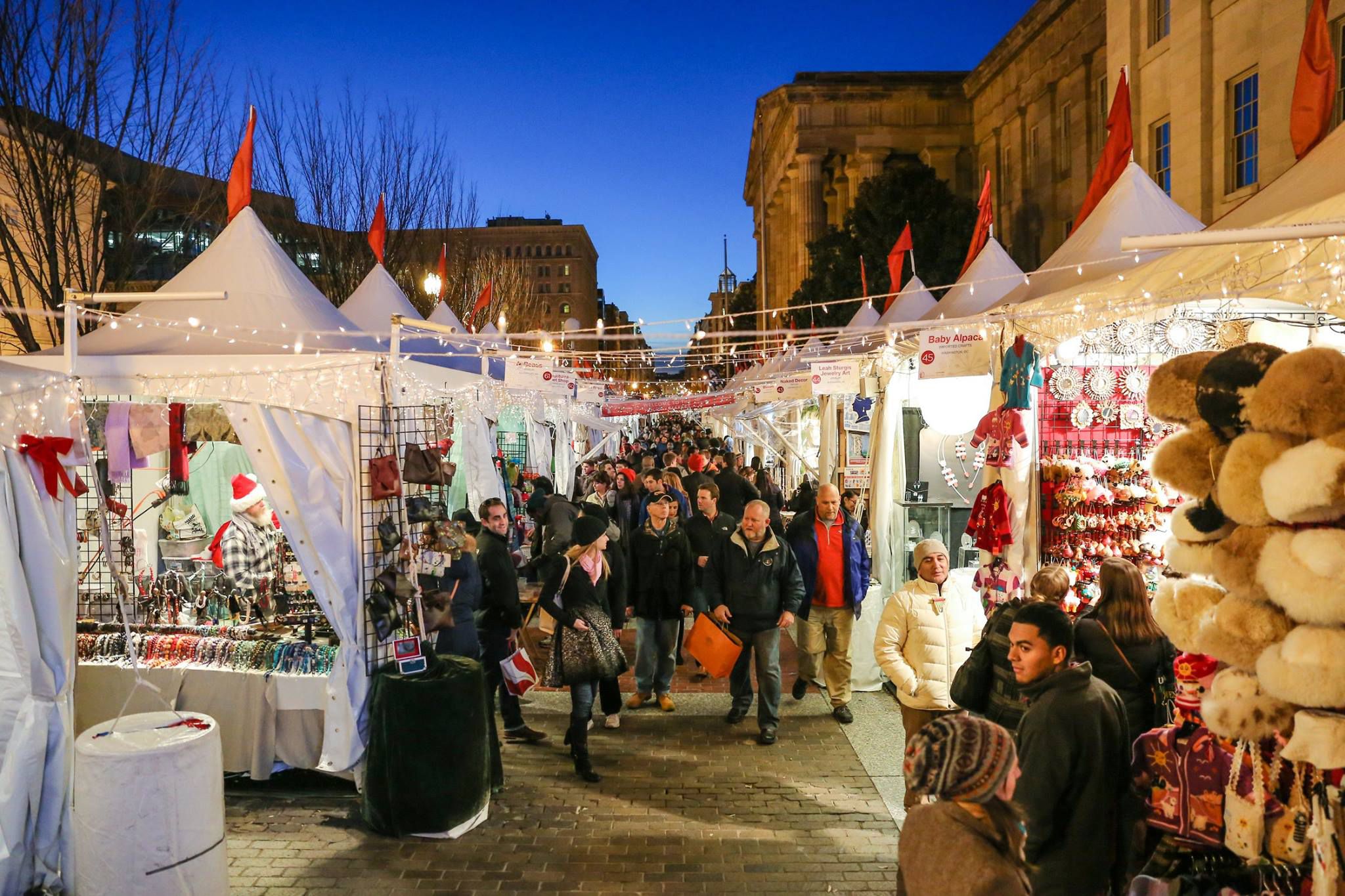 Downtown D.C. Holiday Market 2017: Washington, D.C.