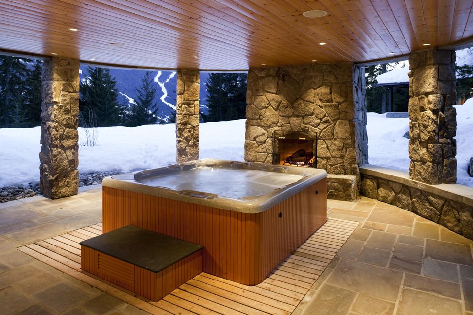 rooms with hot tubs