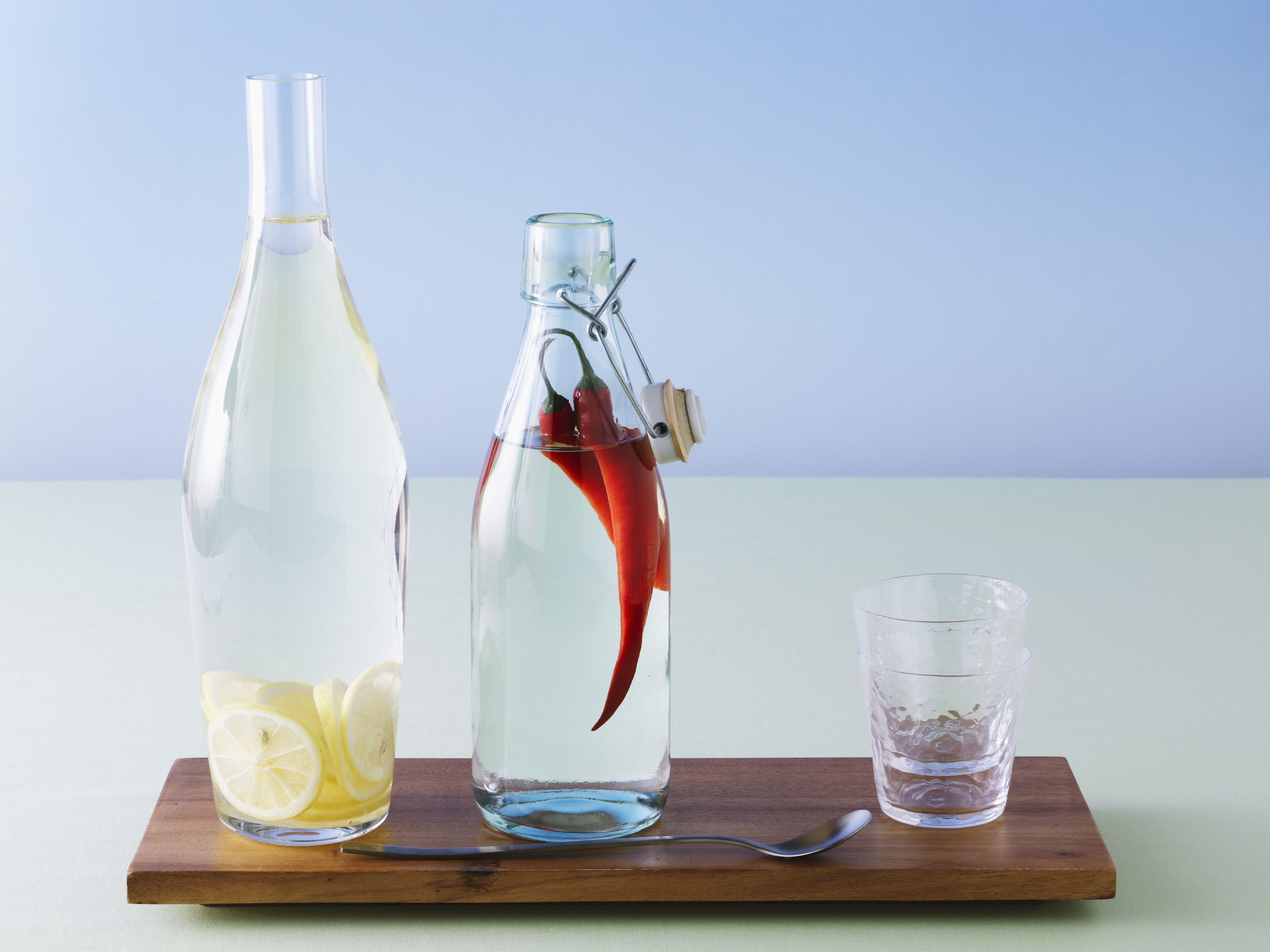 how-to-infuse-vodka-and-other-liquors-with-flavor