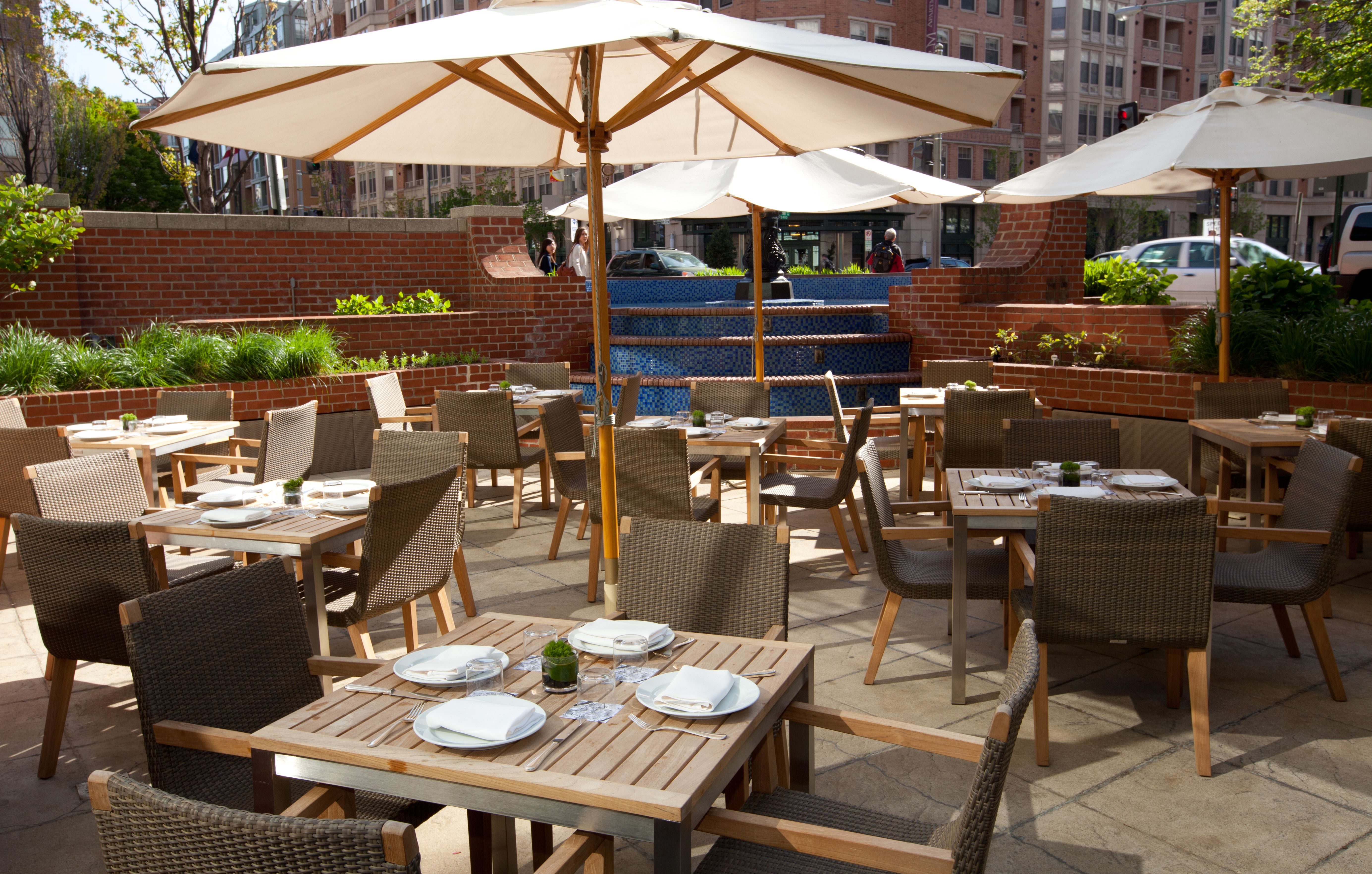 Dining Outdoors in Washington DC A Neighborhood Guide 