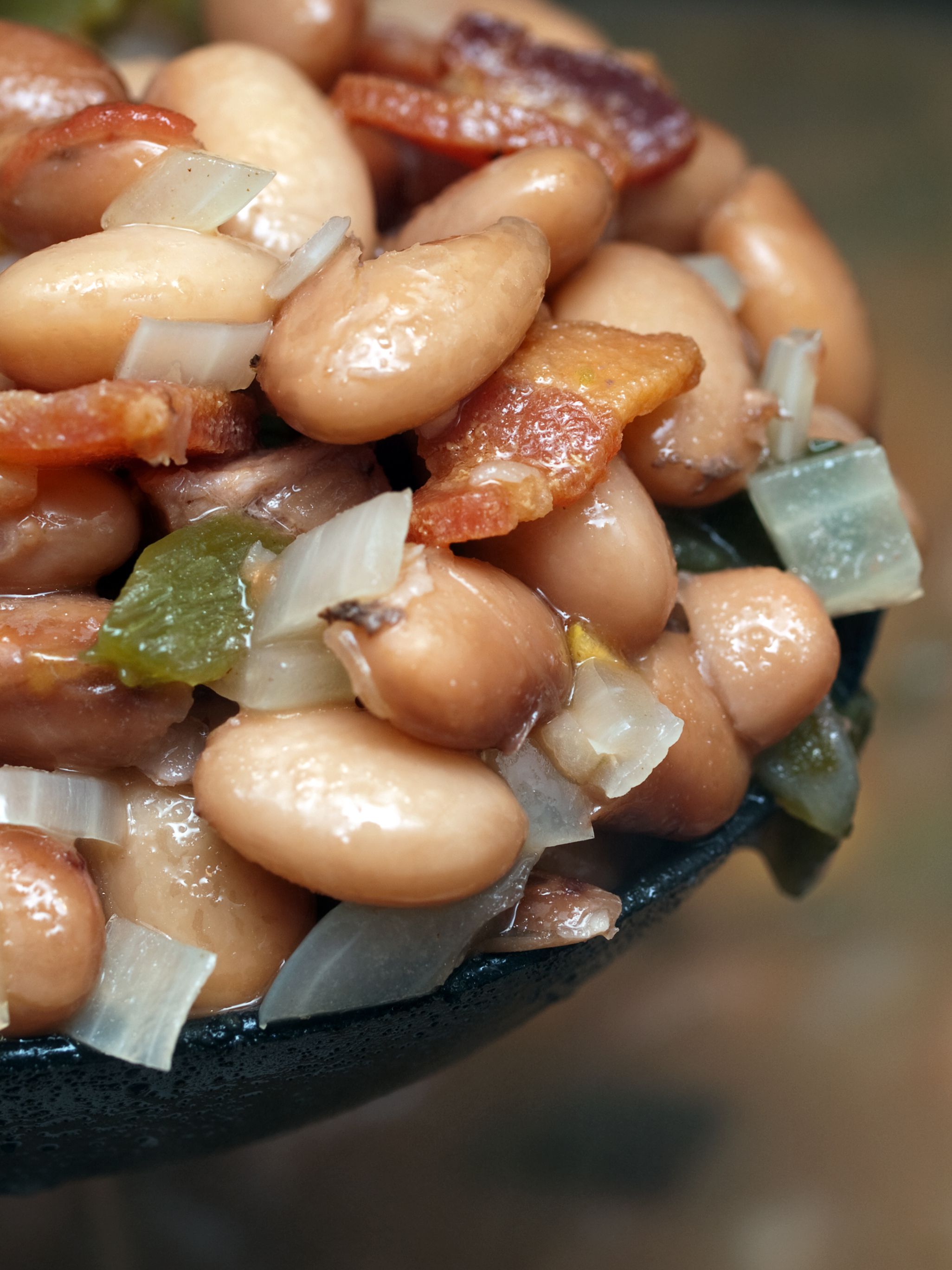 Easy Crock Pot Pinto Beans With Diced Ham and Vegetables