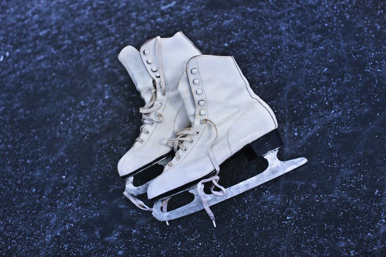 figure ice skates mens