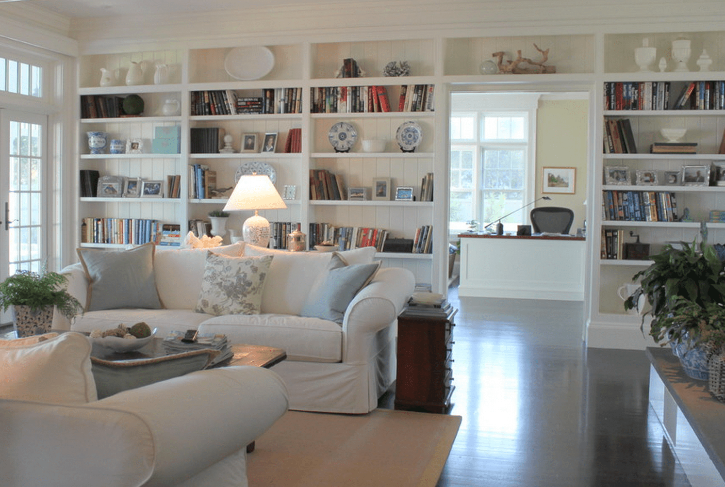 Beautiful Living Rooms With Built In Shelving