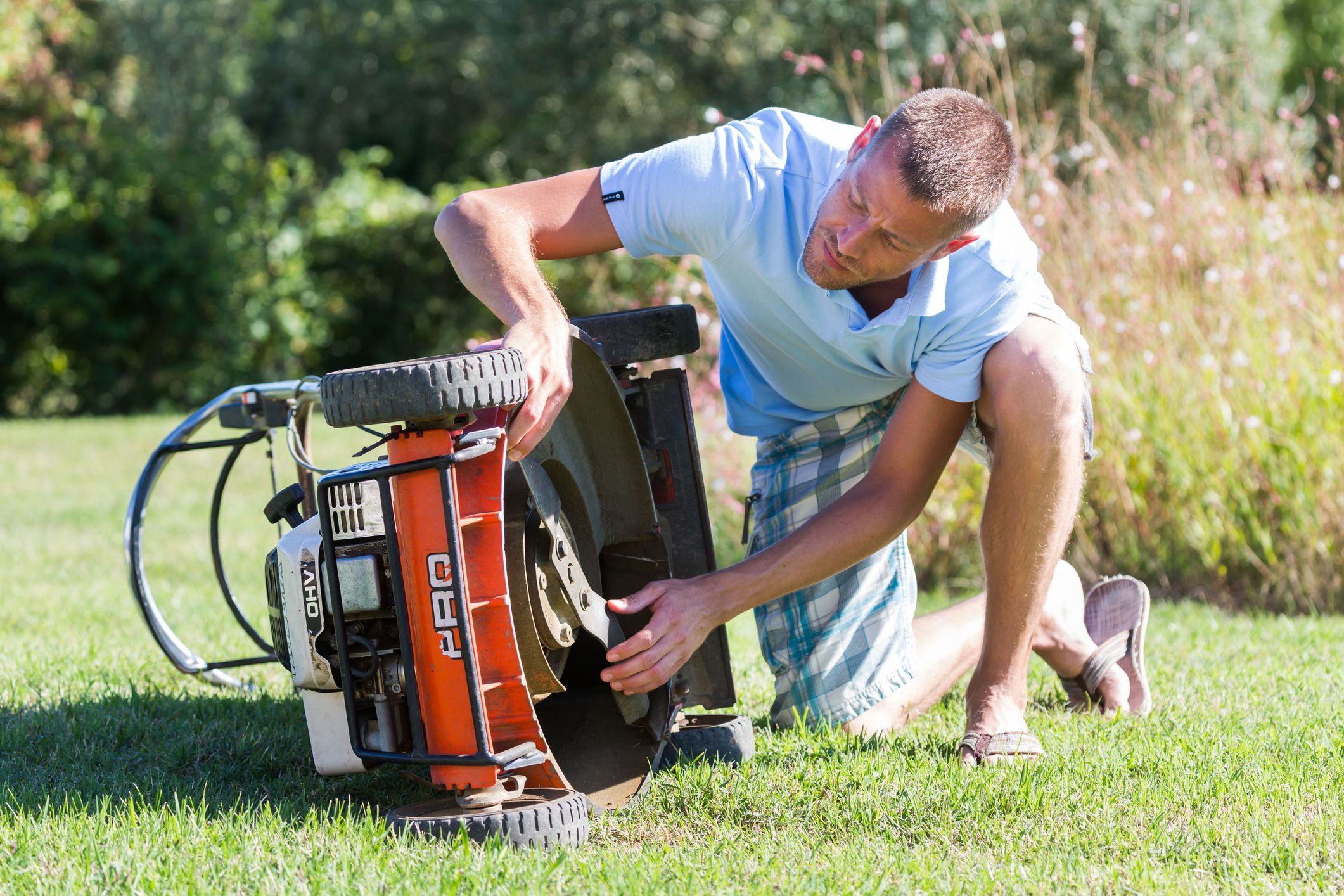 Cleaning the Deck of a Lawn Mower - the Why and the How