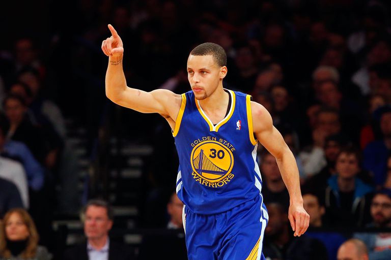 A short biography of Basketball Player Stephen Curry