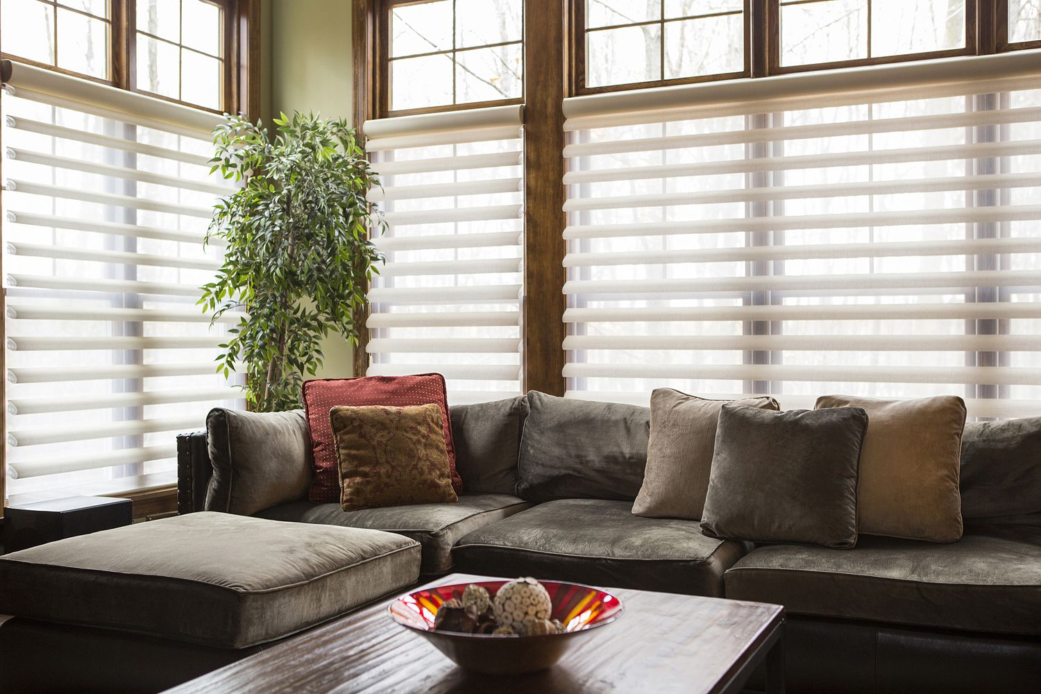 How to Clean Window Blinds Cheaply