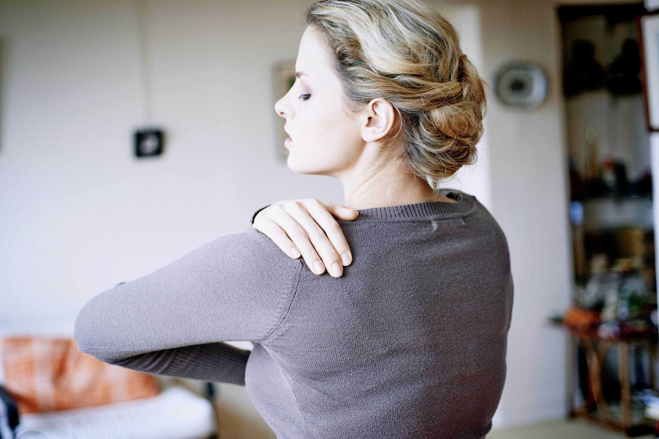 Shoulder Pain: Signs, Causes, and Treatment Options