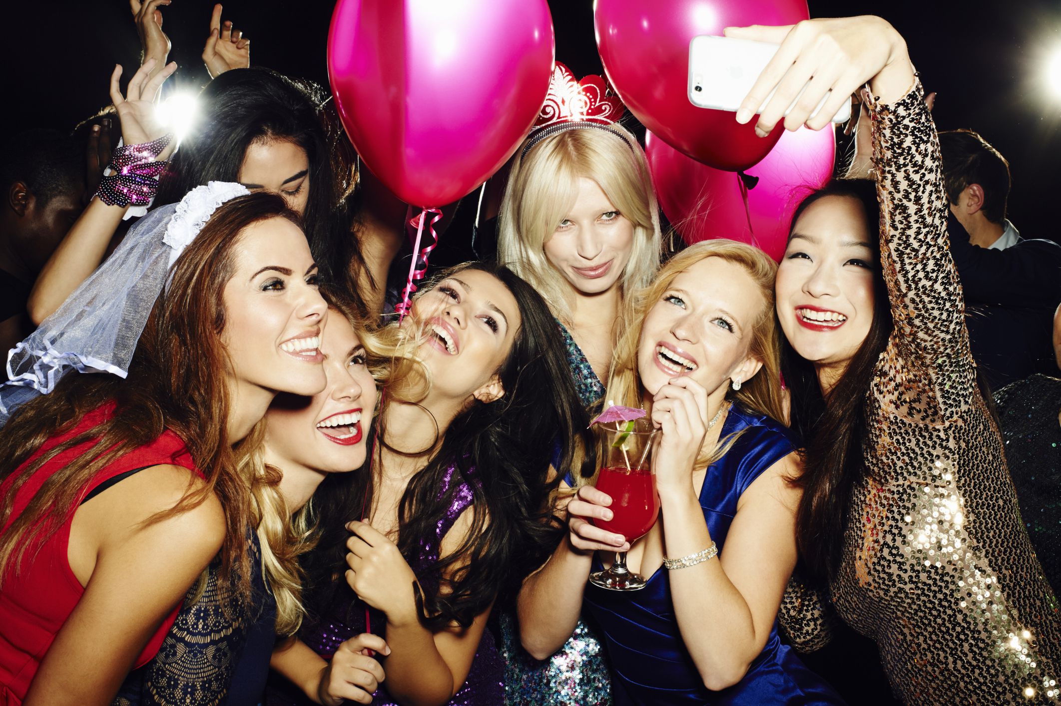 19 Bachelorette Scavenger Hunts The Girls Will Love