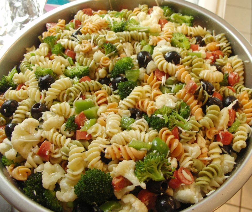 Vegetarian and Vegan Pasta Salads for Summer