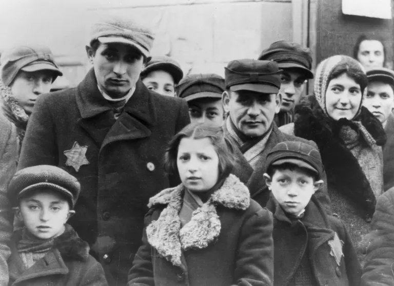 Picture of Jews in the Lodz Ghetto