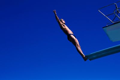 What to Expect From Springboard Diving Lessons