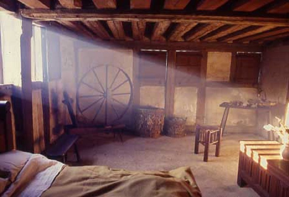 medieval times bedroom furniture