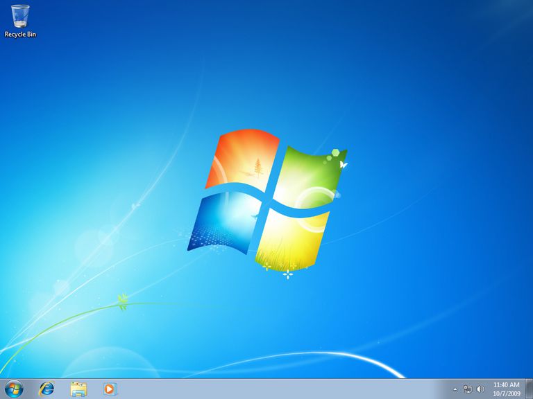 Screenshot of the Windows 7 desktop right after setup