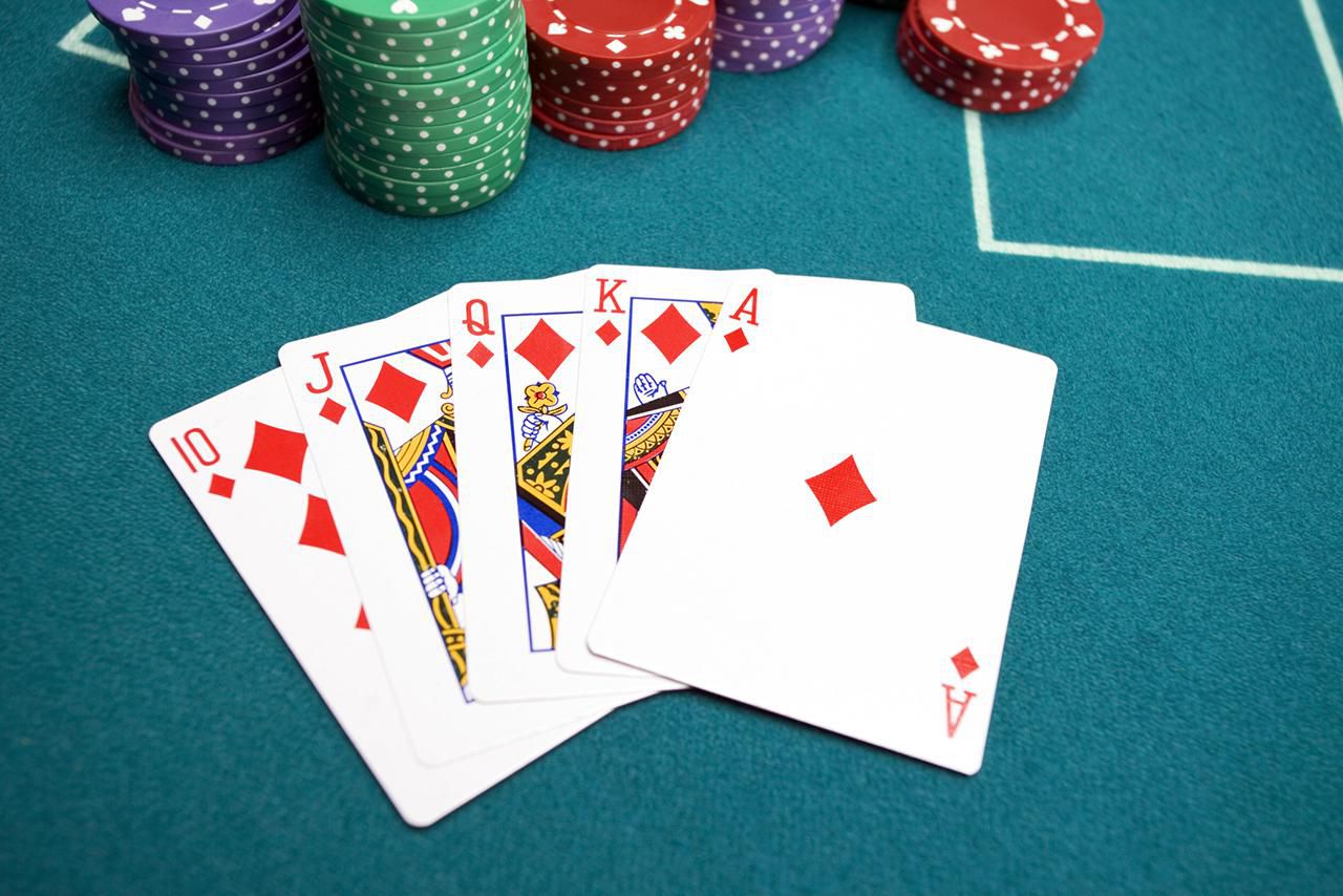 What are some good poker hands images