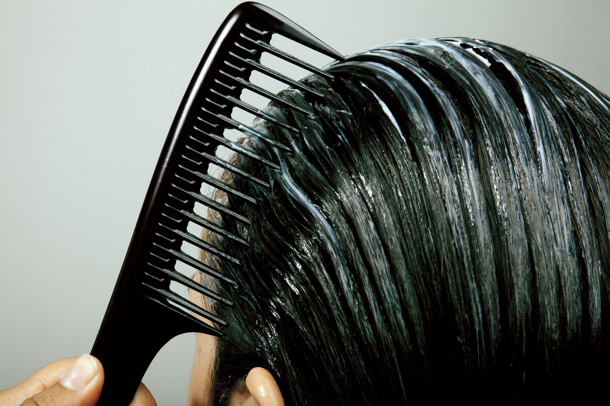 alternative-uses-for-hair-conditioner