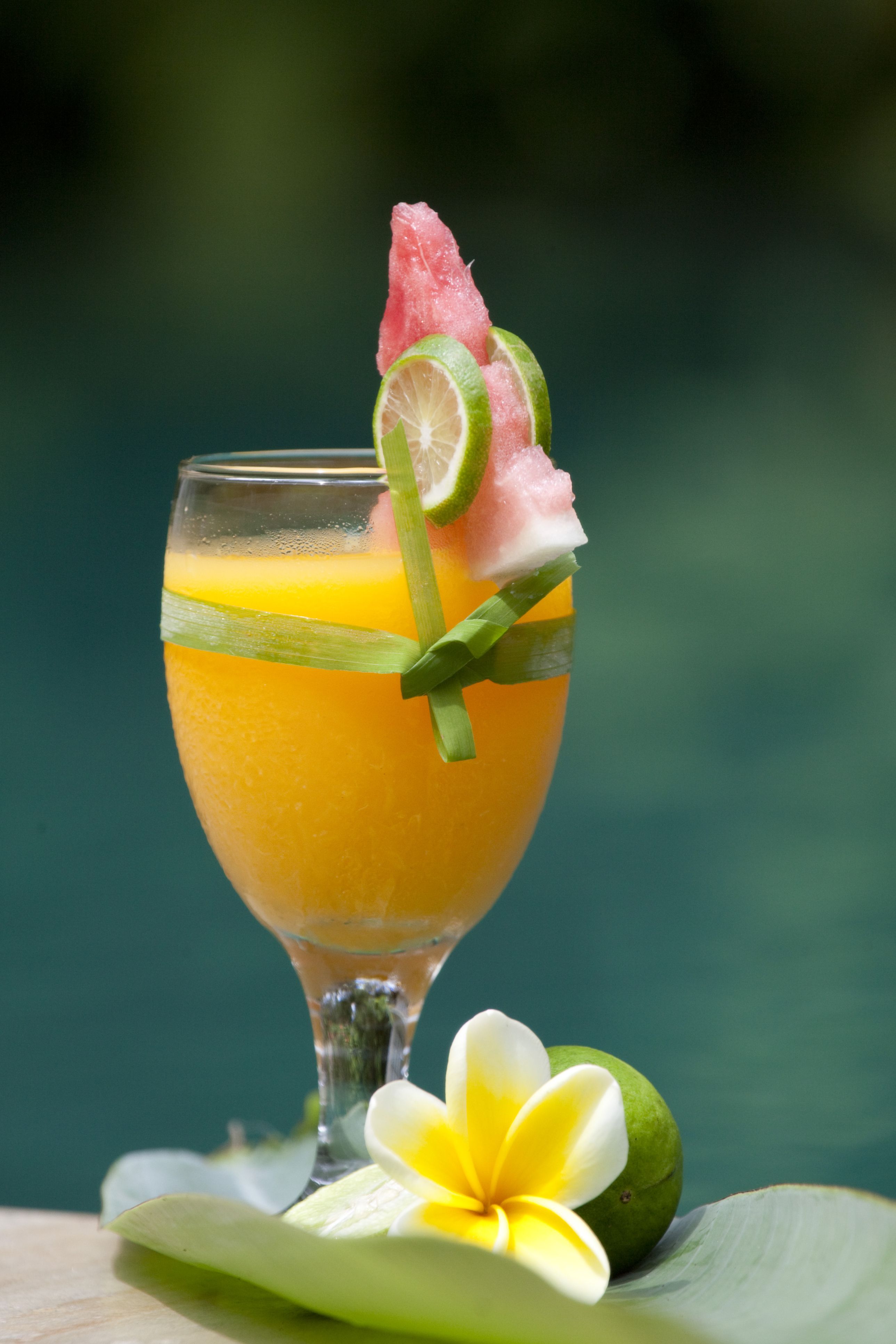 Mango Juice Recipes to Fight Cancer and Lose Weight