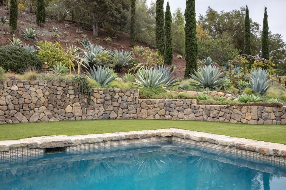 25 Beautiful Mediterranean Pool Designs
