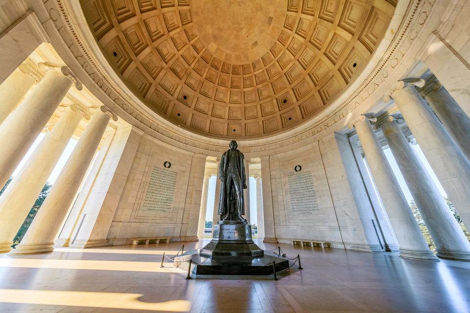 Monuments & Memorials in Washington DC (Visitor's Guide)