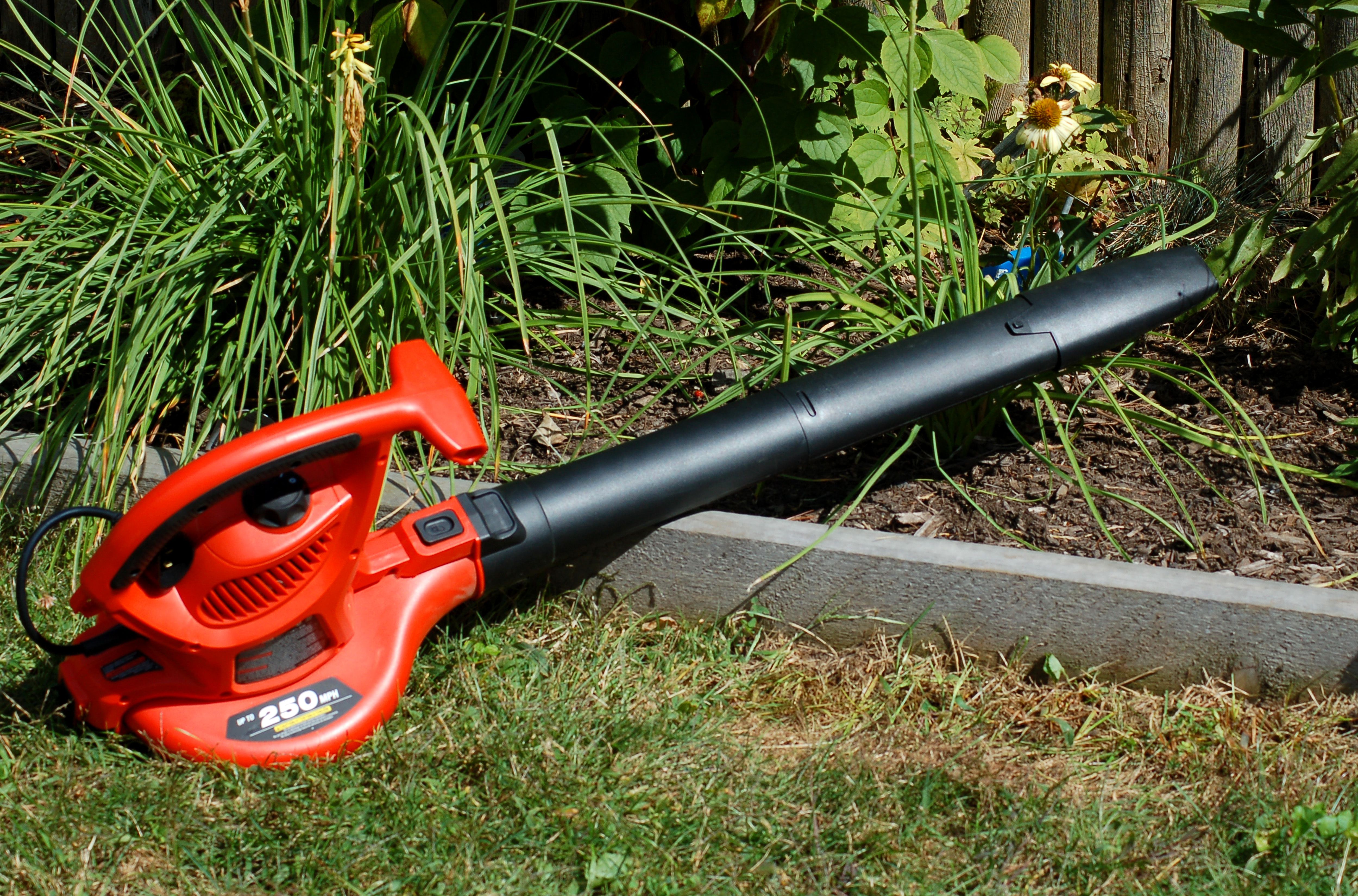 How to Use Leaf Blower/Vacs and When Not To