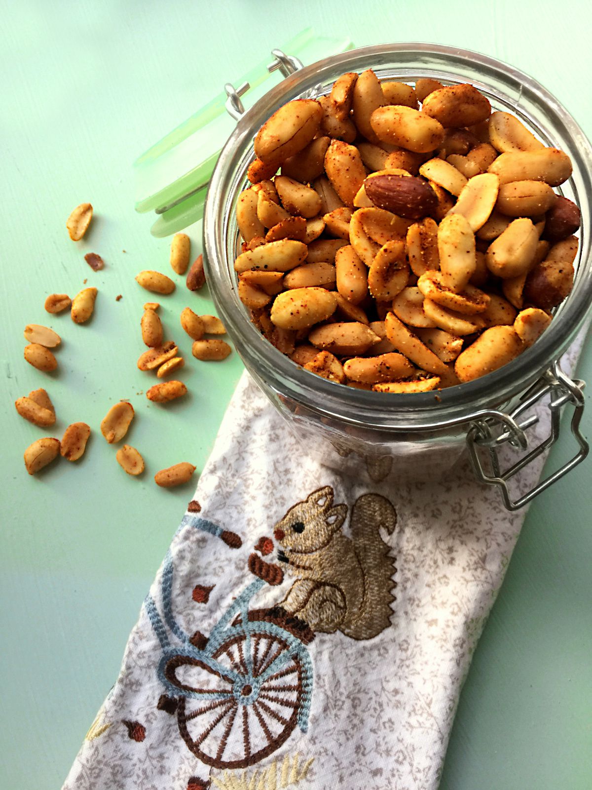 The Perfect Holiday Snack: Spiced Peanuts