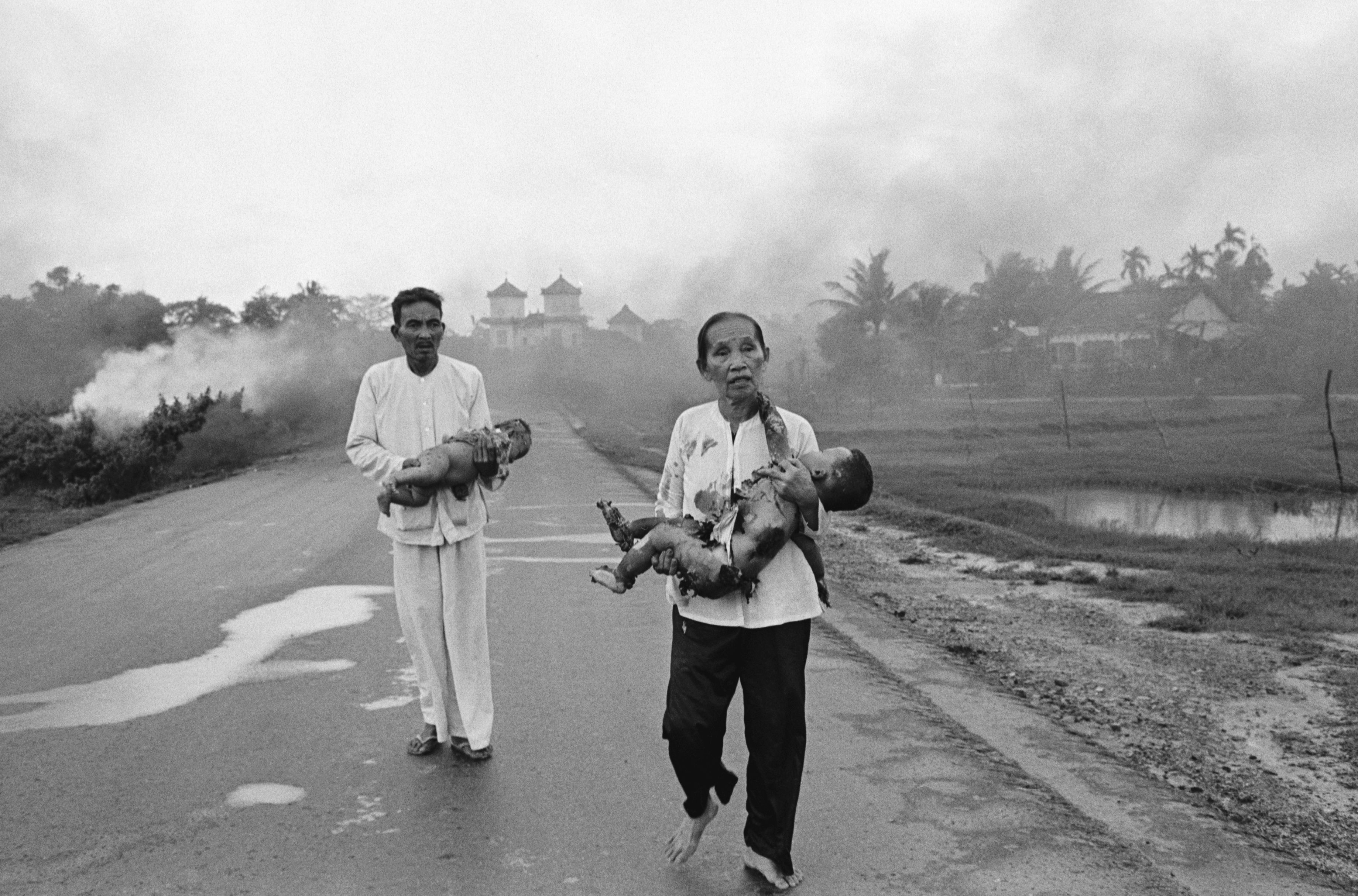  Napalm  and Agent Orange in the Vietnam  War