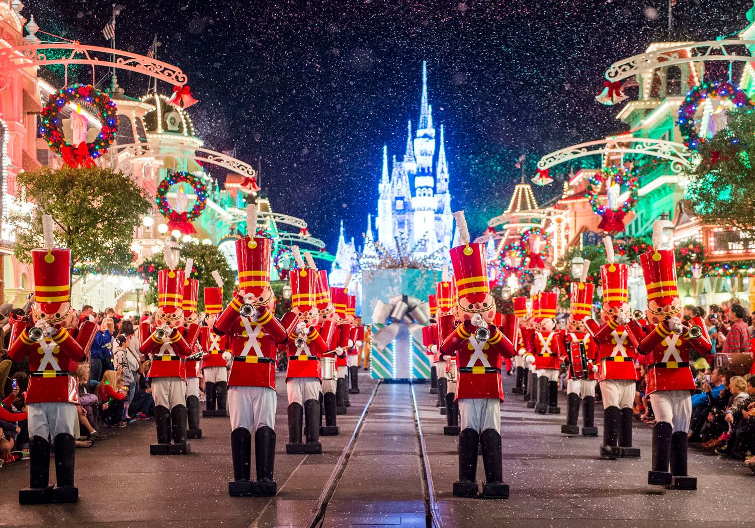 Christmas Season Highlights at Disney World