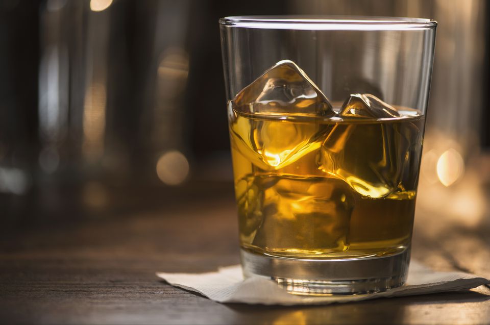 rusty-nail-cocktail-recipe-with-scotch