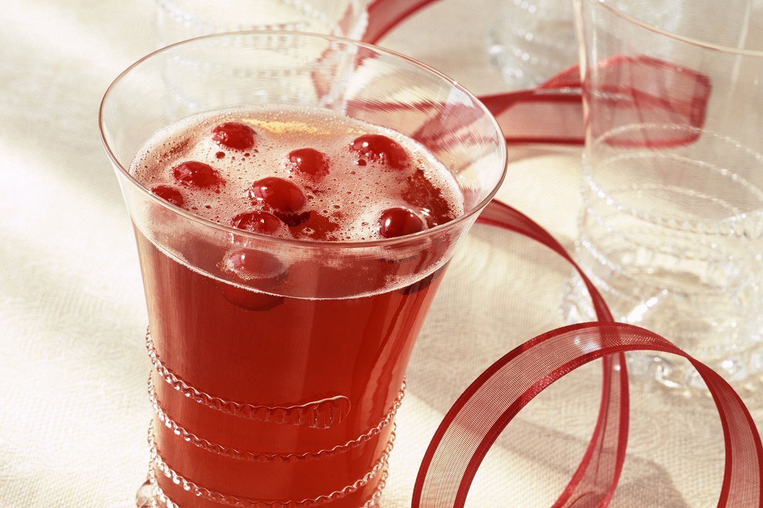 15 Delicious Cranberry Cocktail Recipes